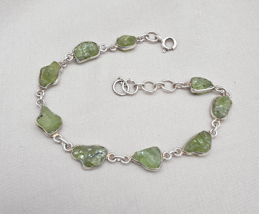 925 Sterling Silver Raw Peridot Bracelet Natural Green Gemstone Link Bracelet Handmade Boho Jewelry