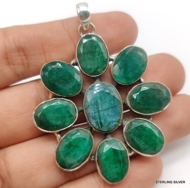 925 SOLID STERLING SILVER NATURAL EMERALD FLOWER HANDMADE PENDANT