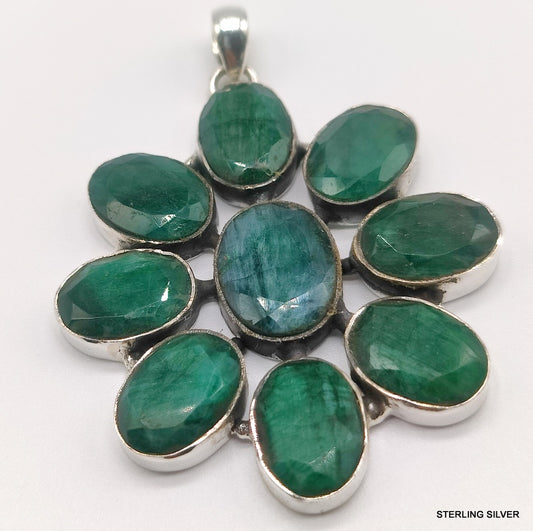 925 SOLID STERLING SILVER NATURAL EMERALD FLOWER HANDMADE PENDANT