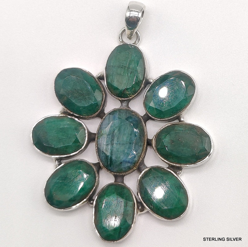 925 SOLID STERLING SILVER NATURAL EMERALD FLOWER HANDMADE PENDANT