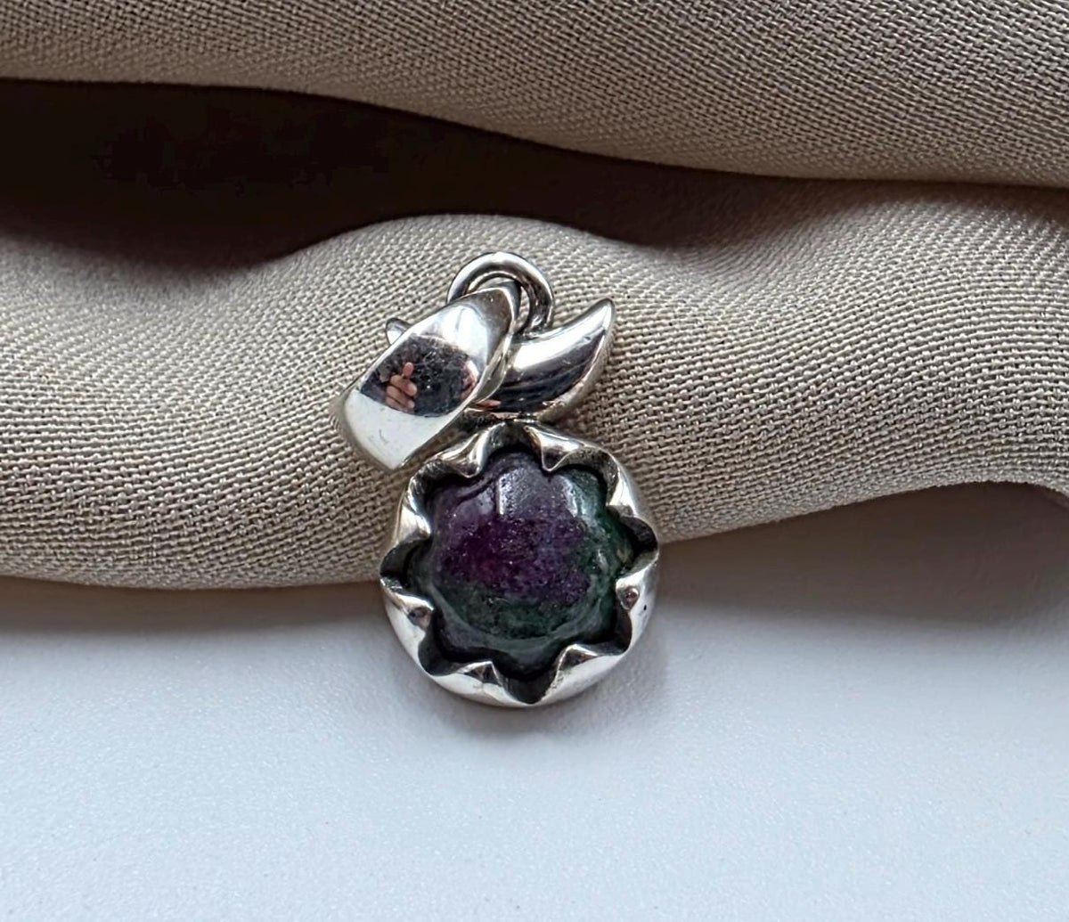 925 Sterling Silver Ruby Zoisite Pendant Natural Round Cabochon Gemstone Floral Necklace Charm