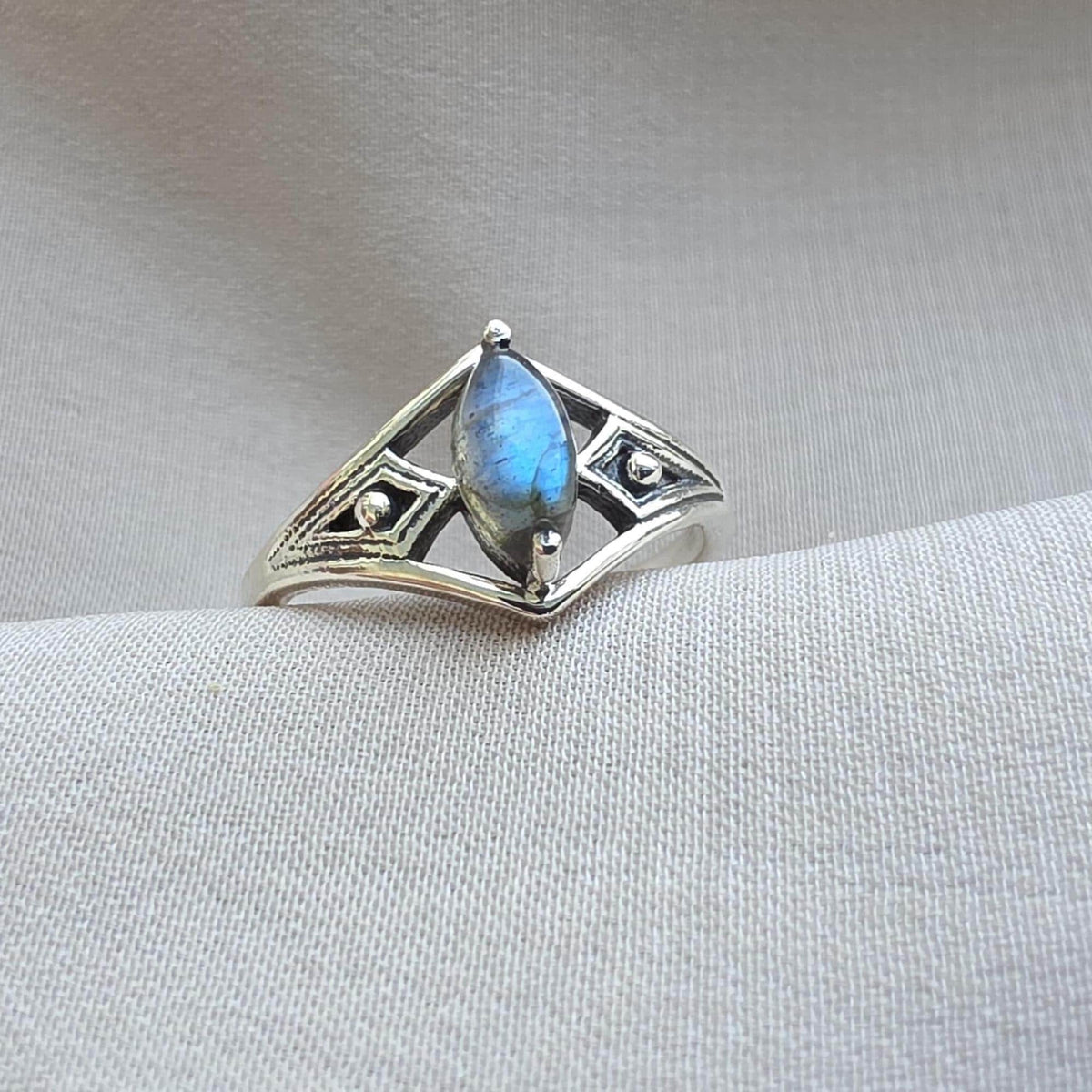 925 Sterling Silver Labradorite Ring Marquise Blue Flash Gemstone Geometric Modern Minimal Ring