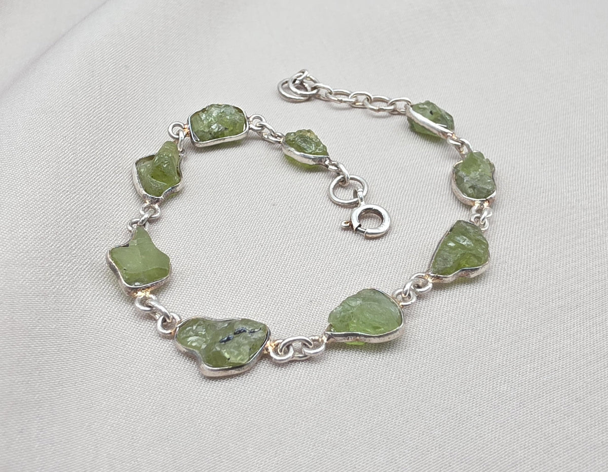 925 Sterling Silver Raw Peridot Bracelet Natural Green Gemstone Link Bracelet Handmade Boho Jewelry