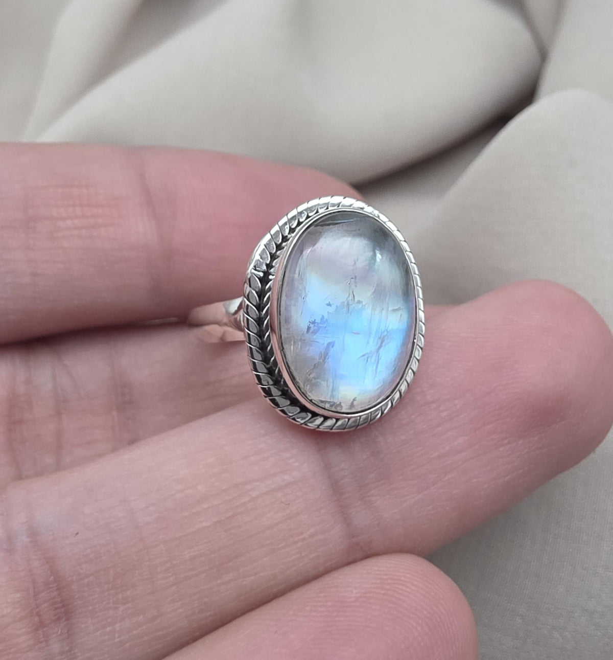 Rainbow Moonstone Ring : 925 Sterling Silver Blue Flash Crystal Ring June Birthstone Jewelry