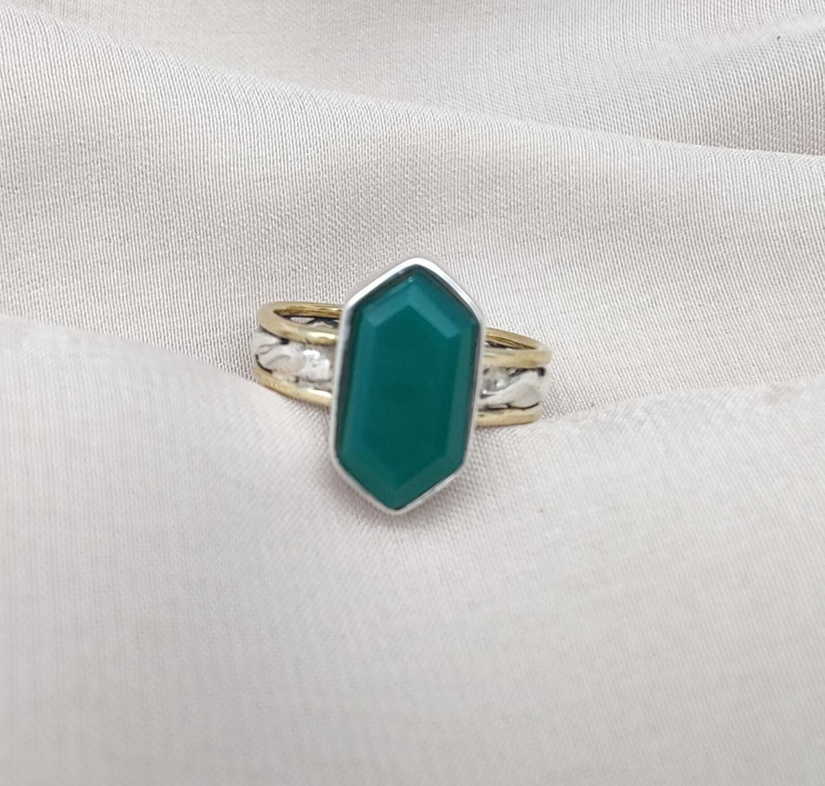 Green Onyx Sterling Silver Ring: Handmade Dual-Tone Band, Hexagon Cut