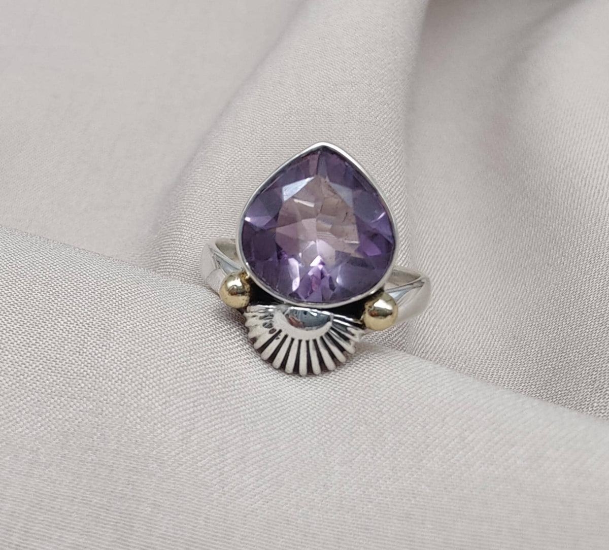 Amethyst Teardrop Ring: 925 Sterling Silver, Gold Shell Motif