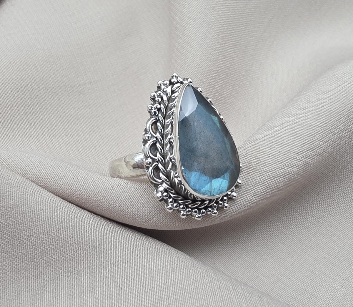 Labradorite Ring 925 Sterling Silver Natural Blue Flash Gemstone Ring Handmade Boho Jewelry