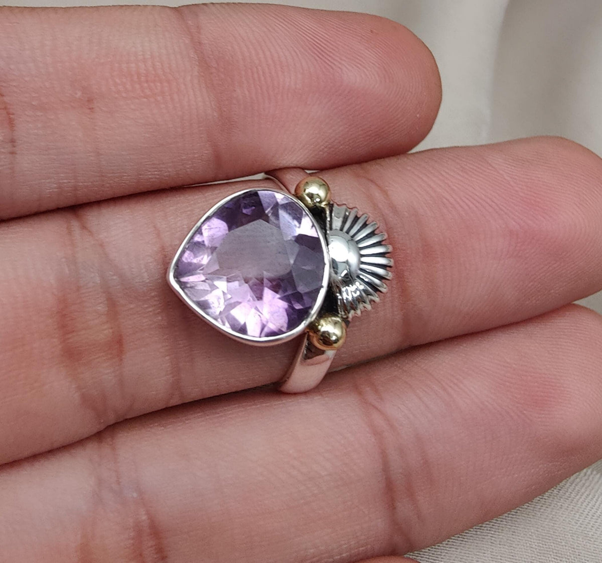 Amethyst Teardrop Ring: 925 Sterling Silver, Gold Shell Motif