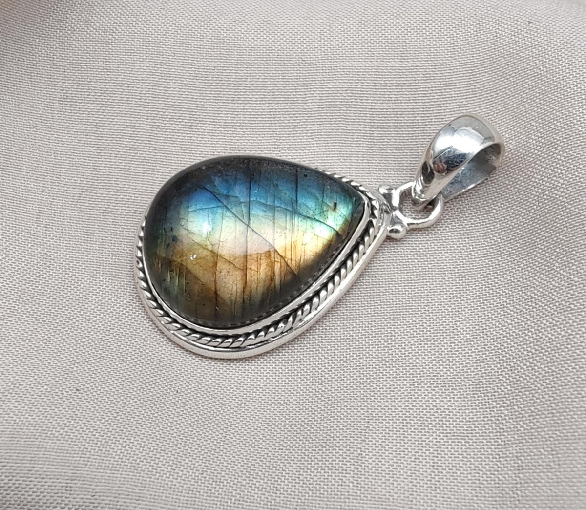 Handmade Labradorite Teardrop Pendant: 925 Sterling Silver Gemstone Necklace