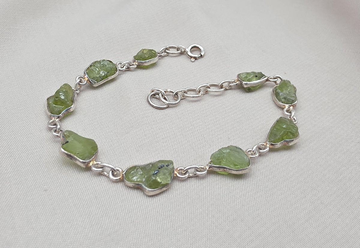 925 Sterling Silver Raw Peridot Bracelet Natural Green Gemstone Link Bracelet Handmade Boho Jewelry