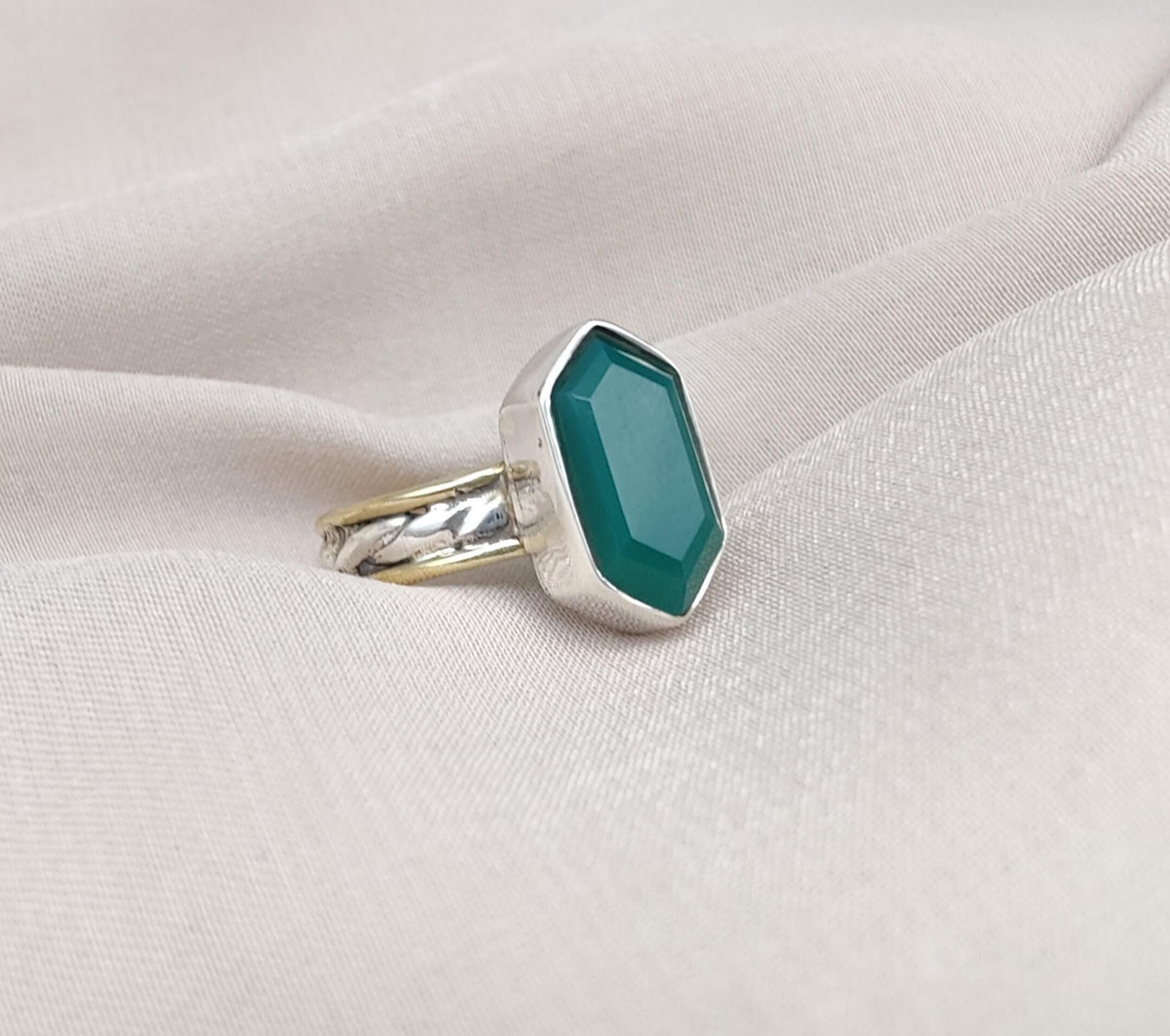 Green Onyx Sterling Silver Ring: Handmade Dual-Tone Band, Hexagon Cut