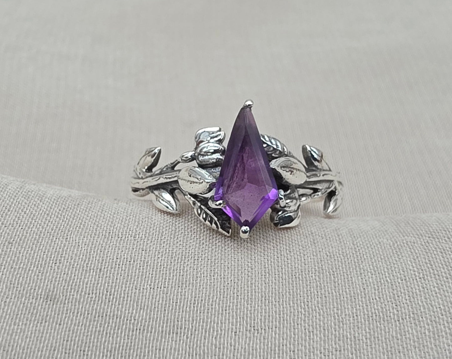 925 SOLID STERLING SILVER NATURAL AMETHYST GEMSTONE HANDMADE RING, BRIDAL RING ALL SIZES AVAILABLE
