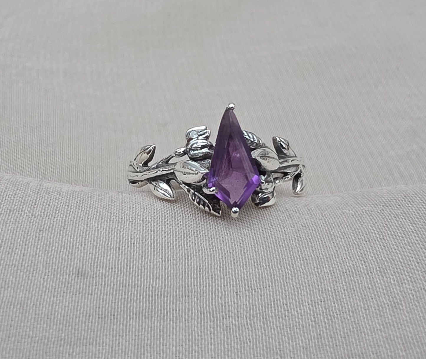 925 SOLID STERLING SILVER NATURAL AMETHYST GEMSTONE HANDMADE RING, BRIDAL RING ALL SIZES AVAILABLE