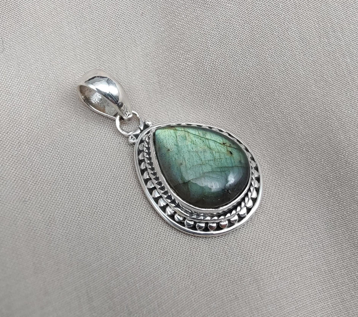 Labradorite Pendant Necklace: 925 Sterling Silver, Rainbow Flash, Boho Jewelry