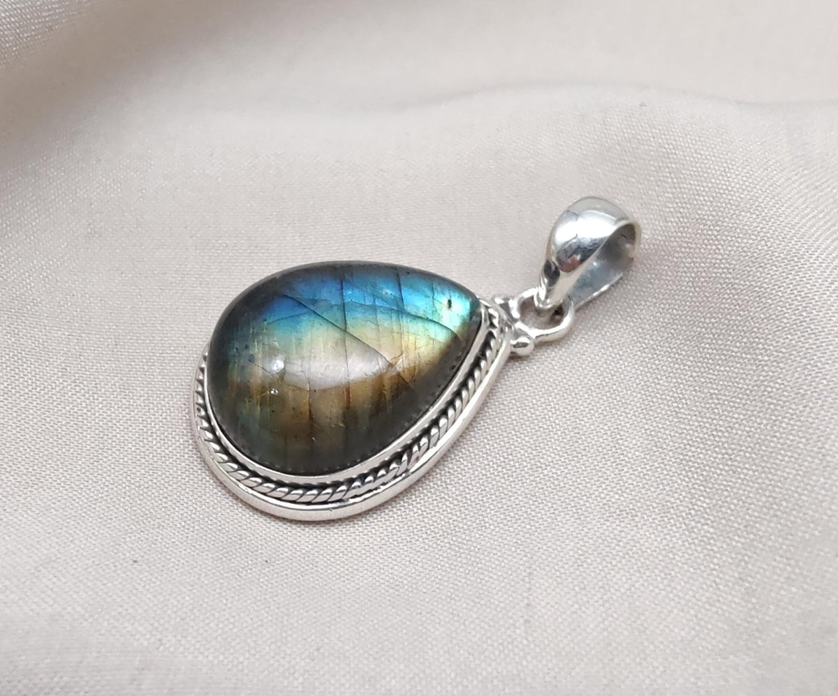 Handmade Labradorite Teardrop Pendant: 925 Sterling Silver Gemstone Necklace