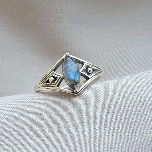 925 Sterling Silver Labradorite Ring Marquise Blue Flash Gemstone Geometric Modern Minimal Ring
