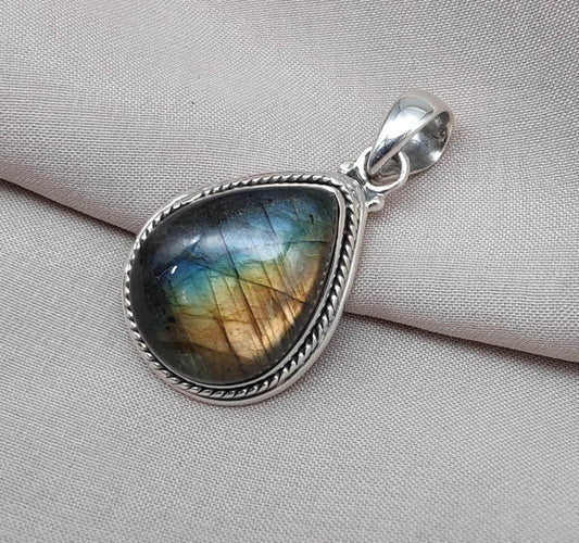 Handmade Labradorite Teardrop Pendant: 925 Sterling Silver Gemstone Necklace