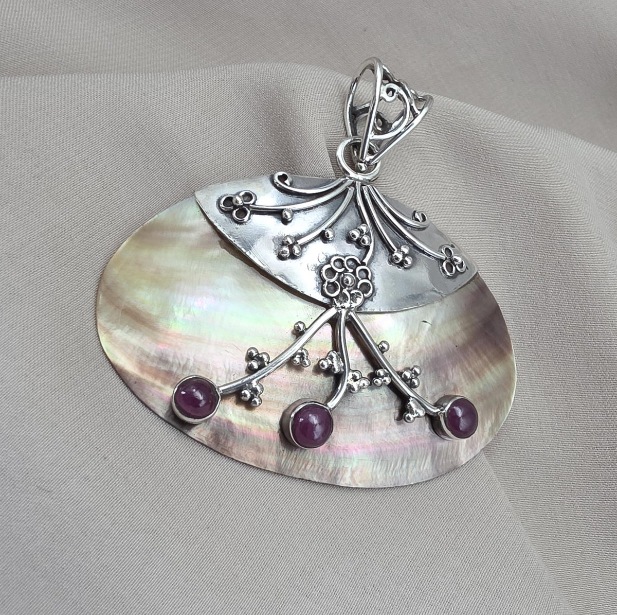 Mother of Pearl Silver Pendant Natural Ruby Cabochon Handmade 925 Sterling Silver Gemstone Jewelry