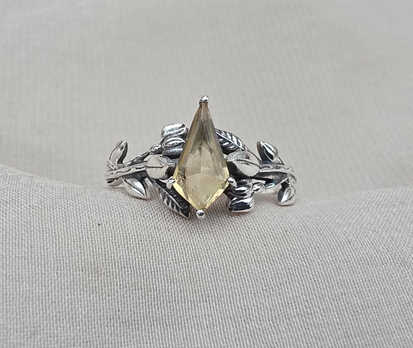 925 SOLID STERLING SILVER NATURAL CITRINE GEMSTONE HANDMADE RING, LEAF DEGISN BRIDAL RING ALL SIZES AVAILABLE