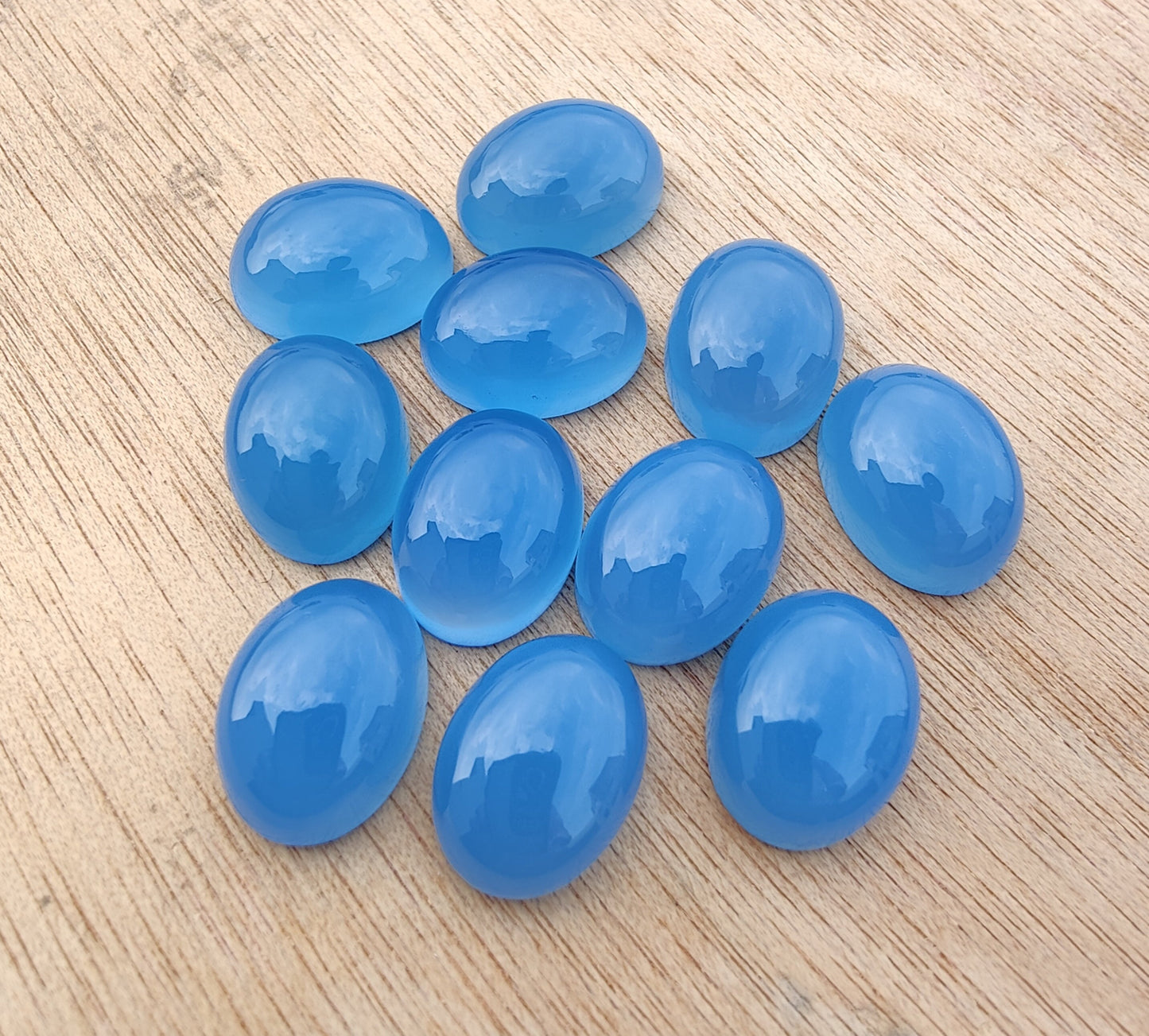 AAA+ QUALITY NATURAL BLUE CHALCEDONY OVAL SHAPE FLAT BACK CABOCHON CALIBRATED GEMSTONES, ALL SIZES AVAILABLE