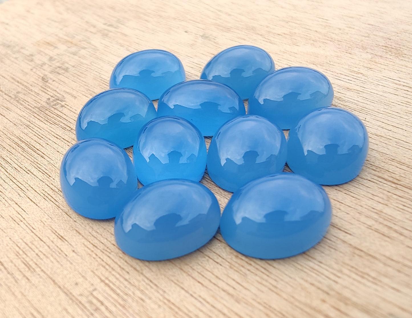 AAA+ QUALITY NATURAL BLUE CHALCEDONY OVAL SHAPE FLAT BACK CABOCHON CALIBRATED GEMSTONES, ALL SIZES AVAILABLE