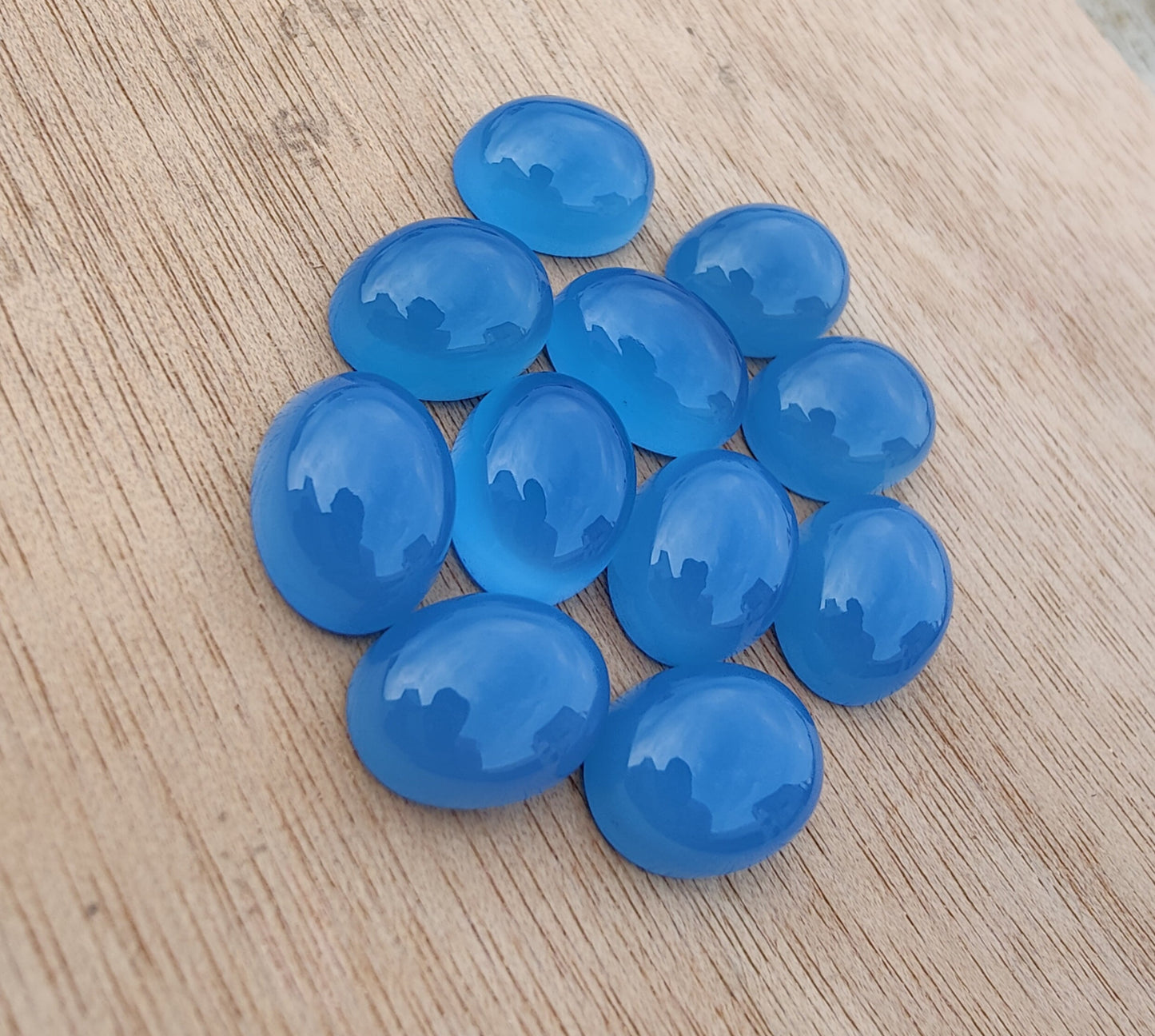AAA+ QUALITY NATURAL BLUE CHALCEDONY OVAL SHAPE FLAT BACK CABOCHON CALIBRATED GEMSTONES, ALL SIZES AVAILABLE
