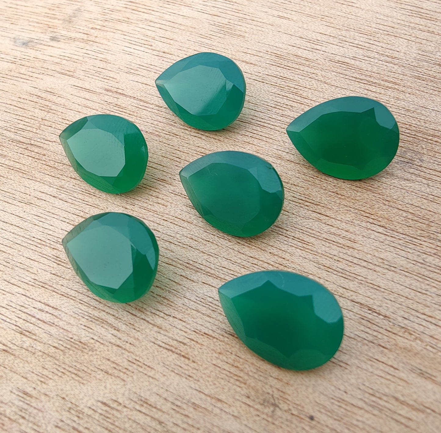 AAA+ QUALITY NATURAL GREEN ONYX PEAR SHAPE FACETED CUT CALIBRATED TEAR DROP SHAPE GEMSTONES, ALL SIZE AVAILABLE