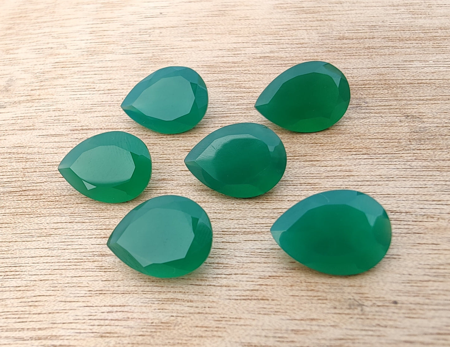 AAA+ QUALITY NATURAL GREEN ONYX PEAR SHAPE FACETED CUT CALIBRATED TEAR DROP SHAPE GEMSTONES, ALL SIZE AVAILABLE