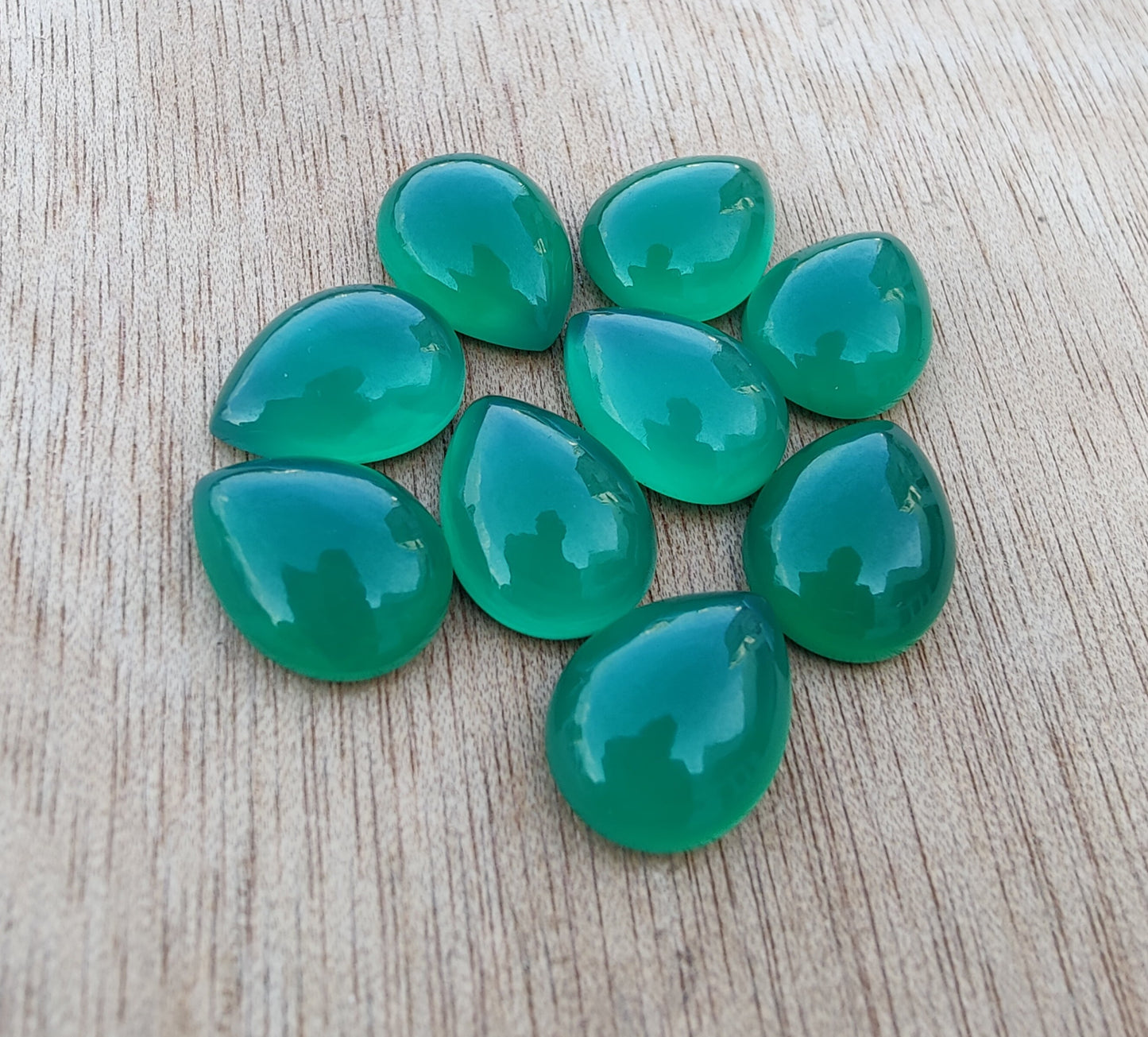 AAA+ QUALITY NATURAL GREEN ONYX PEAR SHAPE CABOCHON FLAT BACK CALIBRATED TEARDROP SHAPE GEMSTONES, ALL SIZES AVAILABLE