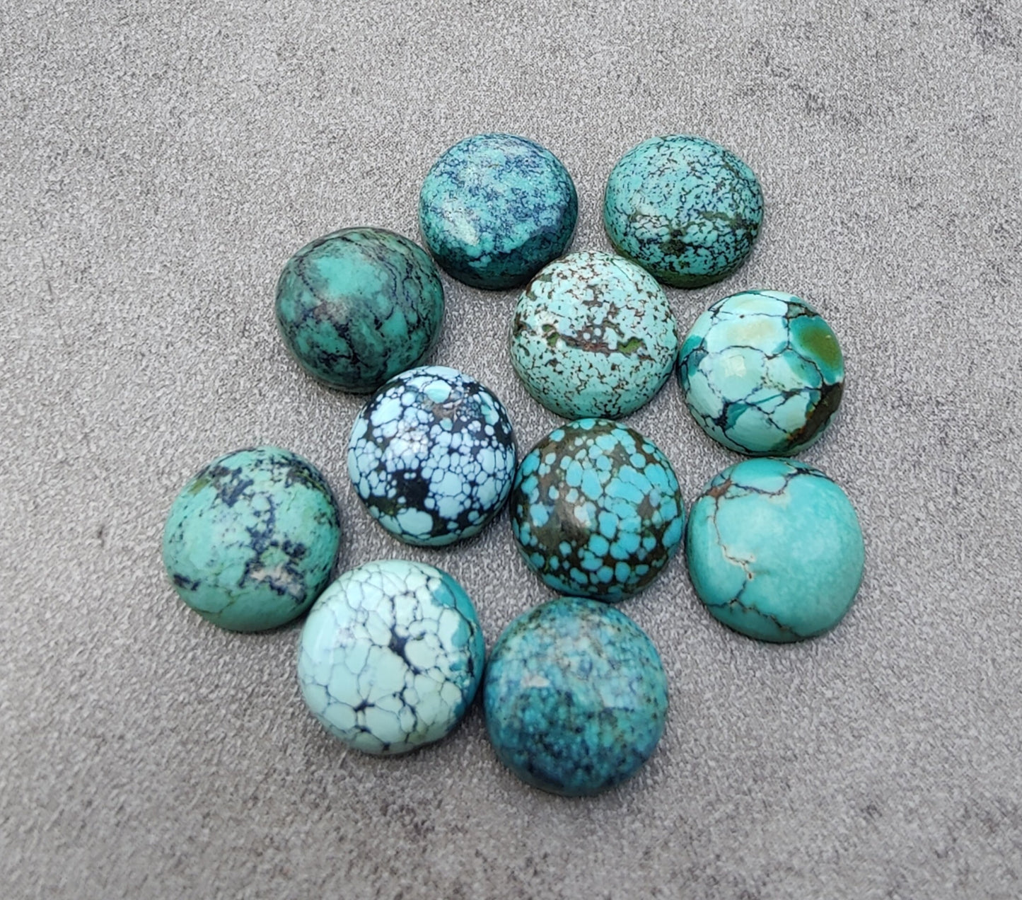 AAA+ QUALITY NATURAL TIBETAN TURQUOISE ROUND SHAPE CABOCHON FLAT BACK CALIBRATED GEMSTONES, ALL SIZES AVAILABLE