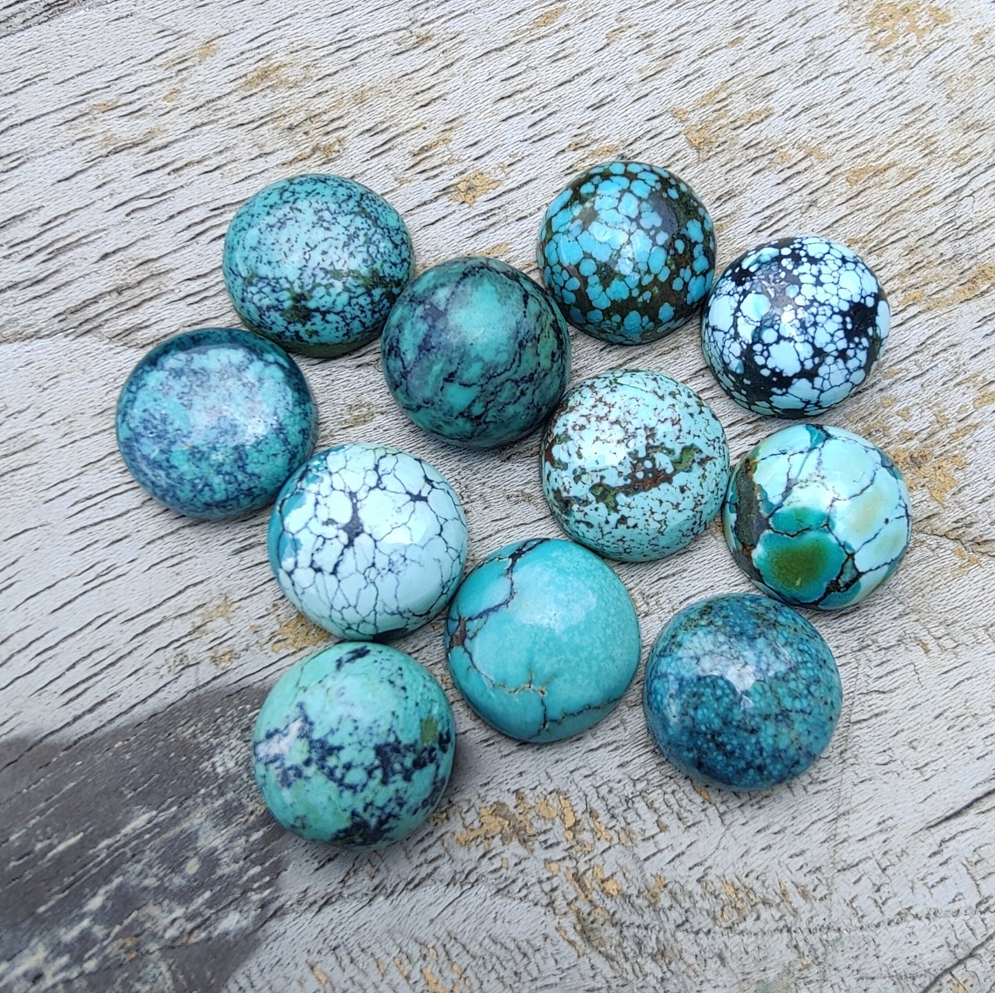 AAA+ QUALITY NATURAL TIBETAN TURQUOISE ROUND SHAPE CABOCHON FLAT BACK CALIBRATED GEMSTONES, ALL SIZES AVAILABLE