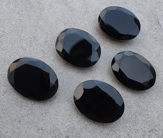 AAA+ Quality Natural Black Onyx Oval Shape Faceted Cut Flat Back Wholesale Calibrated Gemstones, All Sizes Available