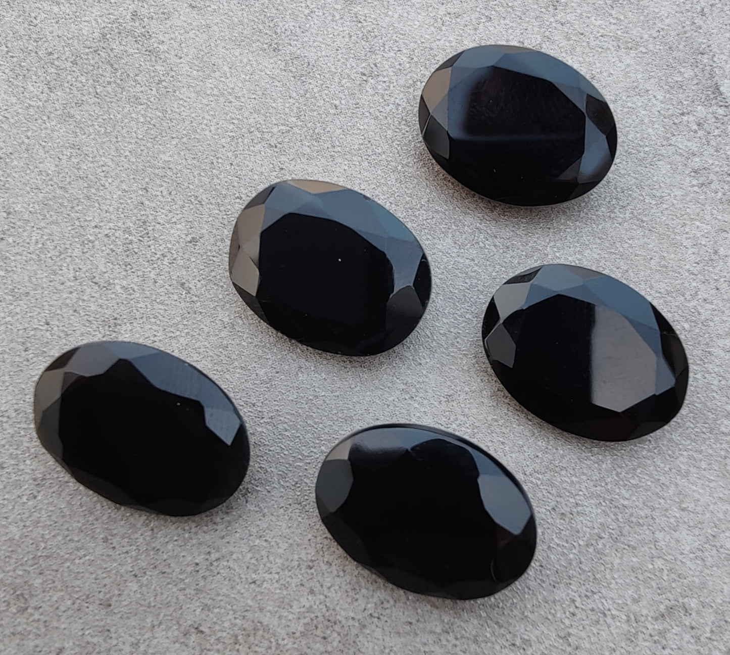 AAA+ Quality Natural Black Onyx Oval Shape Faceted Cut Flat Back Wholesale Calibrated Gemstones, All Sizes Available