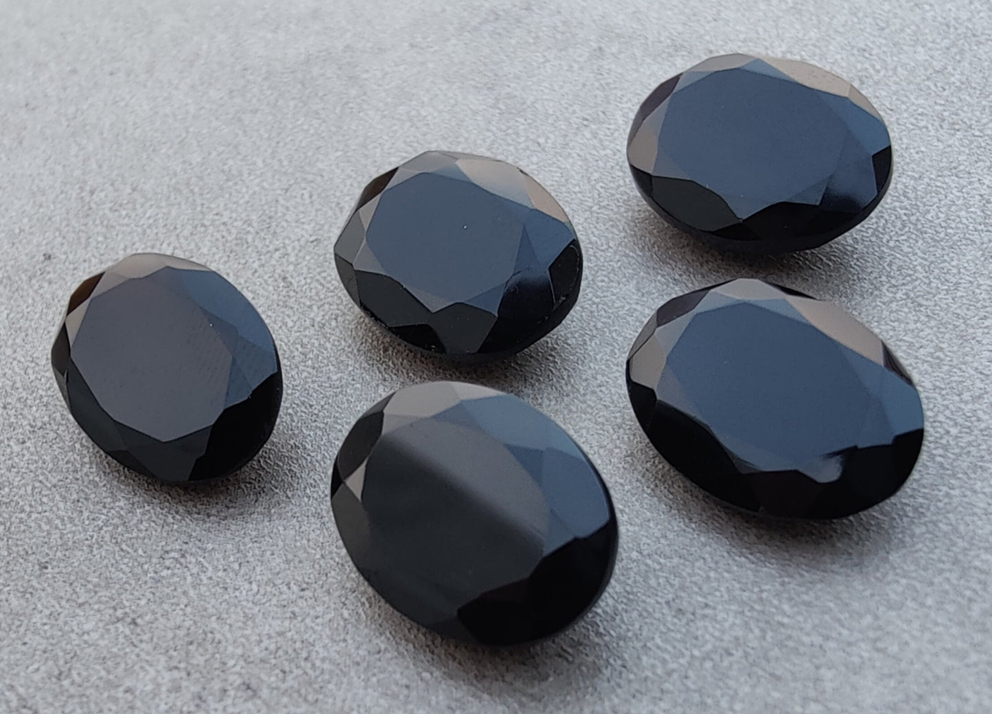 AAA+ Quality Natural Black Onyx Oval Shape Faceted Cut Flat Back Wholesale Calibrated Gemstones, All Sizes Available