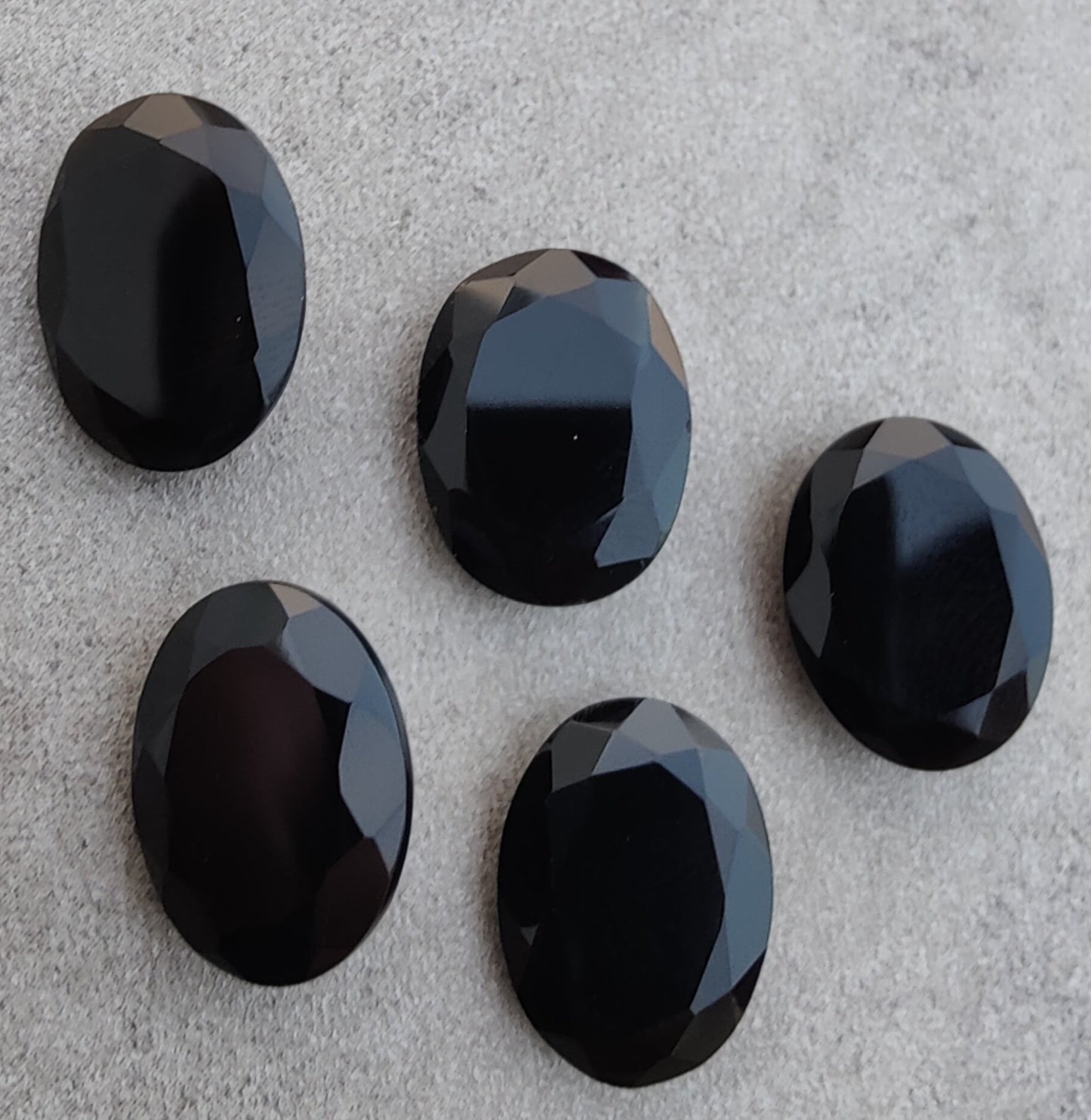 AAA+ Quality Natural Black Onyx Oval Shape Faceted Cut Flat Back Wholesale Calibrated Gemstones, All Sizes Available