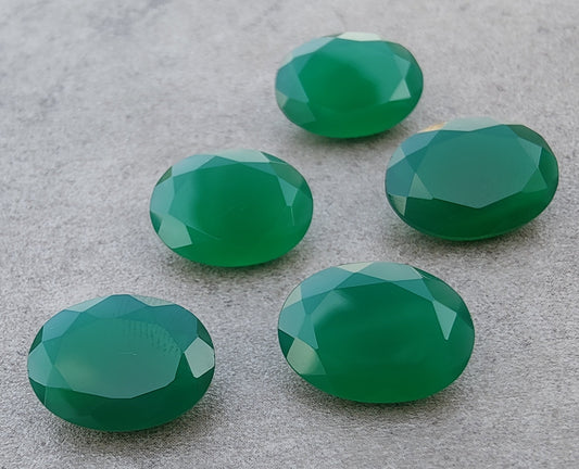 AAA+ Quality Natural Green Onyx Oval Shape Faceted Cut Flat Back Wholesale Calibrated Gemstones, All Sizes Available