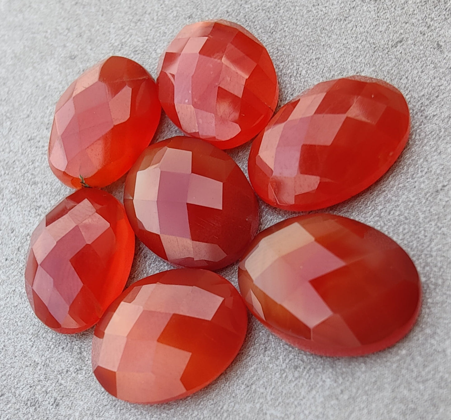 NATURAL RED ONYX OVAL SHAPE CHECKER CUT FLAT BACK CALIBRATED OVAL SHAPE GEMSTONES, ALL SIZES AVAILABLE
