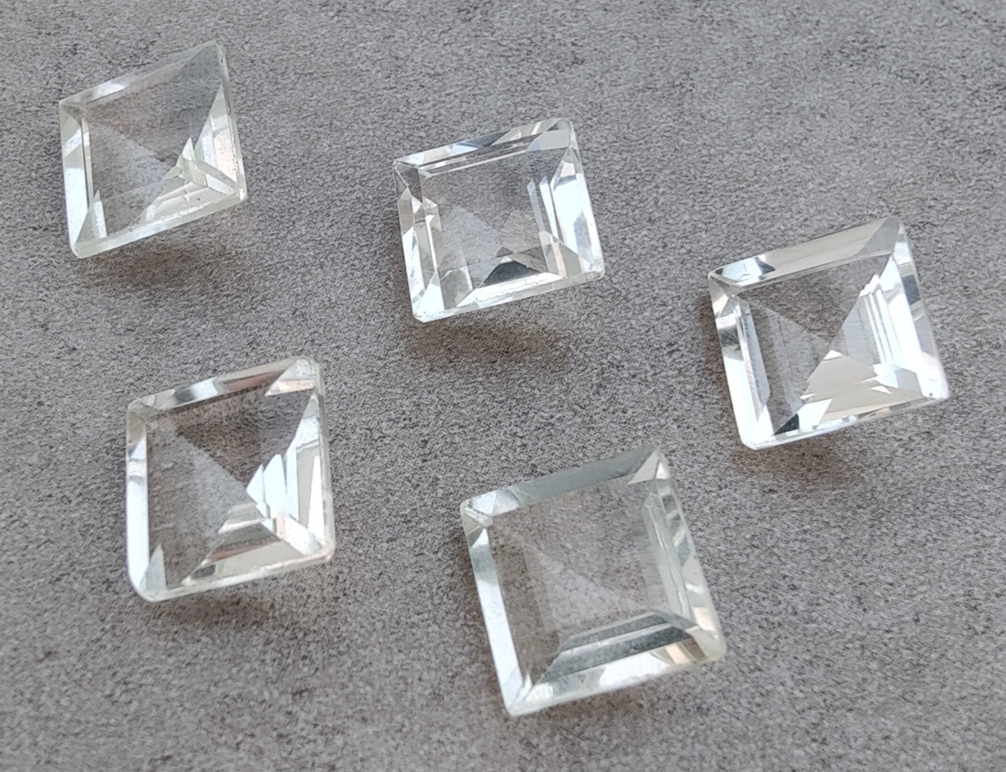 AAA+ QUALITY NATURAL CRYSTAL QUARTZ SQUARE SHAPE FACETED CUT FLAT BACK CALIBRATED GEMSTONES, ALL SIZES AVAILABLE