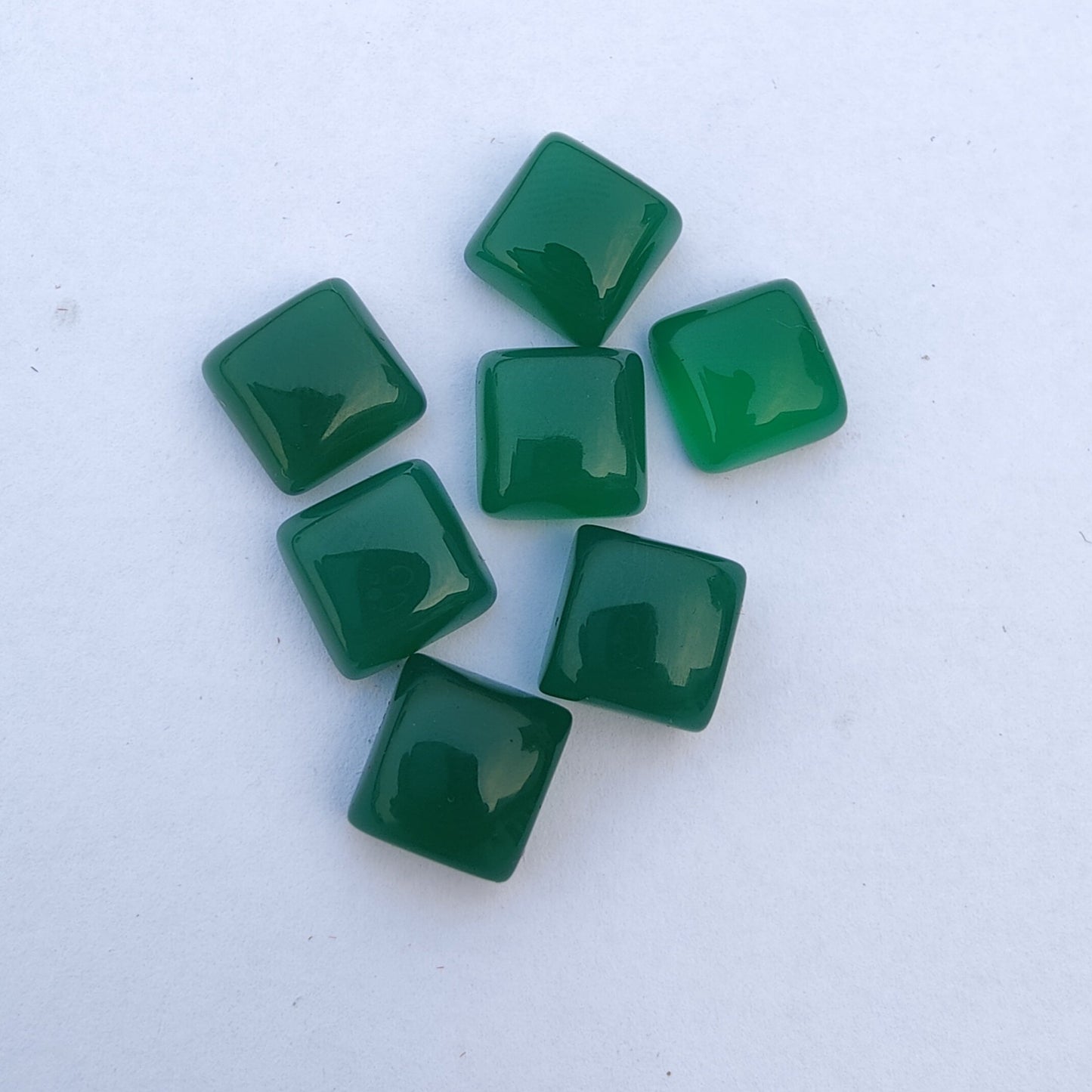 AAA+ QUALITY NATURAL GREEN ONYX SQUARE SHAPE CABOCHOM FLAT BACK CALIBRATED GEMSTONES, ALL SIZES AVAILABLE