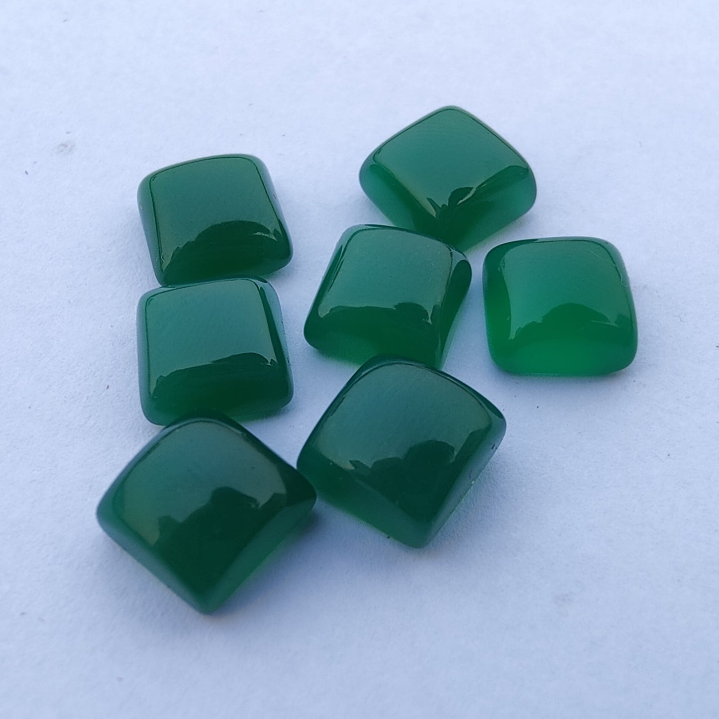 AAA+ QUALITY NATURAL GREEN ONYX SQUARE SHAPE CABOCHOM FLAT BACK CALIBRATED GEMSTONES, ALL SIZES AVAILABLE