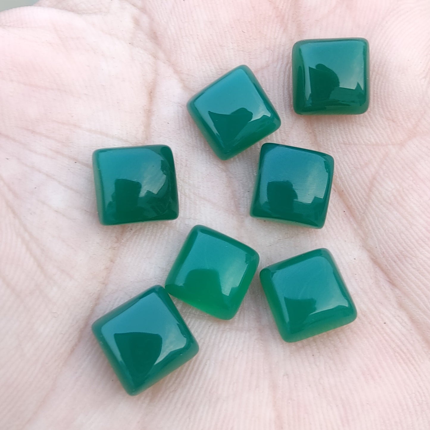 AAA+ QUALITY NATURAL GREEN ONYX SQUARE SHAPE CABOCHOM FLAT BACK CALIBRATED GEMSTONES, ALL SIZES AVAILABLE
