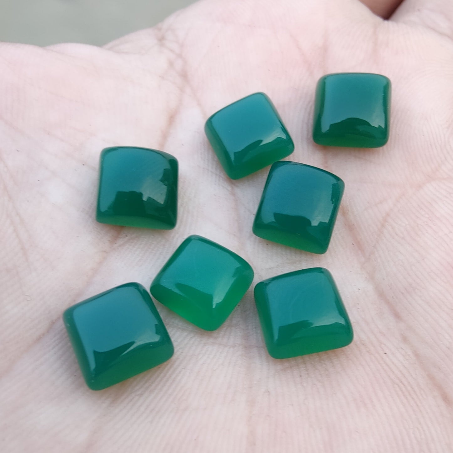 AAA+ QUALITY NATURAL GREEN ONYX SQUARE SHAPE CABOCHOM FLAT BACK CALIBRATED GEMSTONES, ALL SIZES AVAILABLE