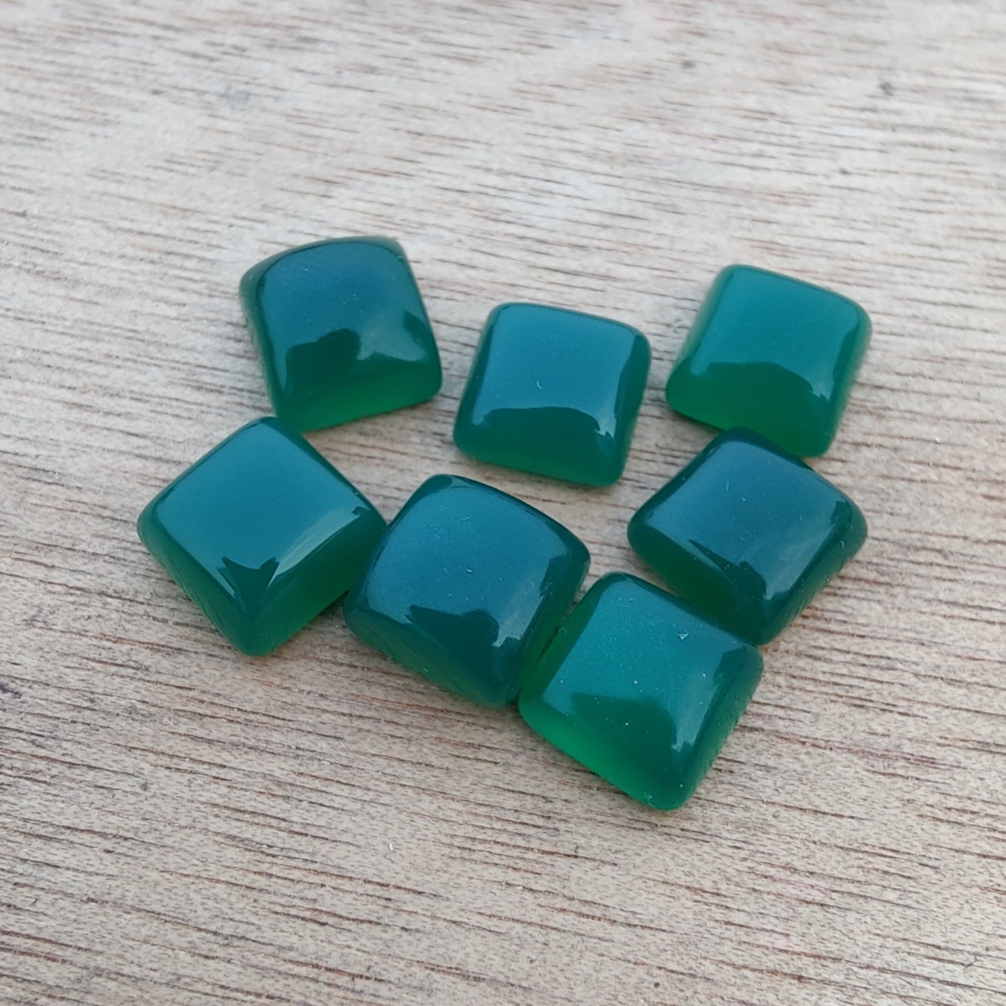 AAA+ QUALITY NATURAL GREEN ONYX SQUARE SHAPE CABOCHOM FLAT BACK CALIBRATED GEMSTONES, ALL SIZES AVAILABLE