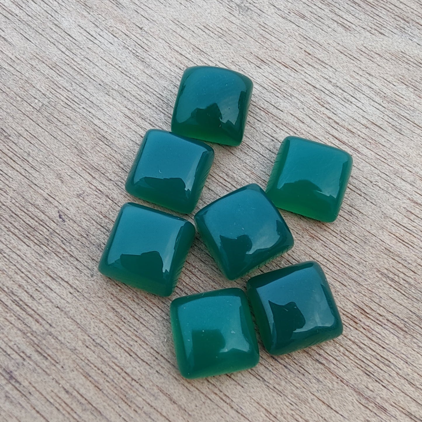 AAA+ QUALITY NATURAL GREEN ONYX SQUARE SHAPE CABOCHOM FLAT BACK CALIBRATED GEMSTONES, ALL SIZES AVAILABLE