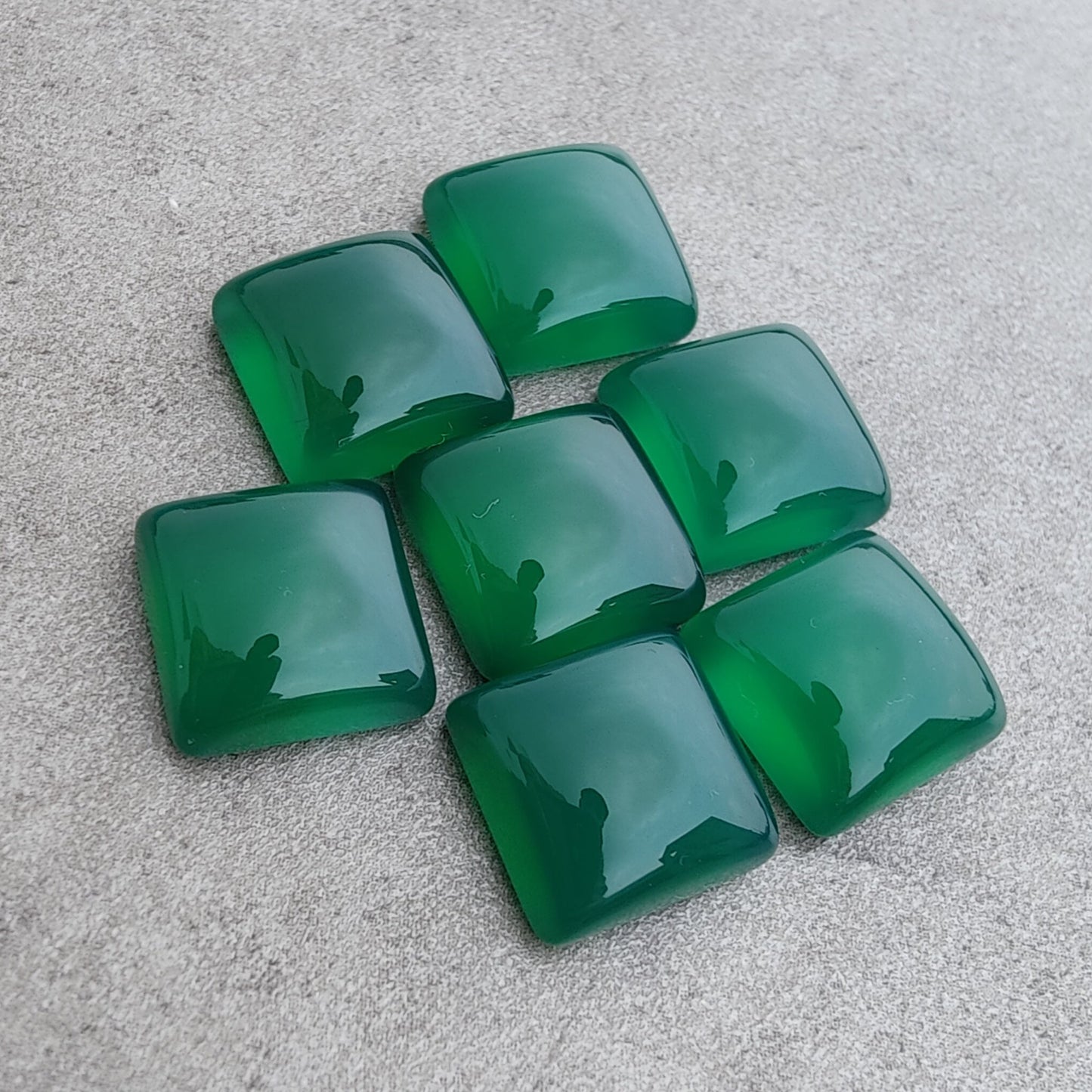AAA+ QUALITY NATURAL GREEN ONYX SQUARE SHAPE CABOCHOM FLAT BACK CALIBRATED GEMSTONES, ALL SIZES AVAILABLE
