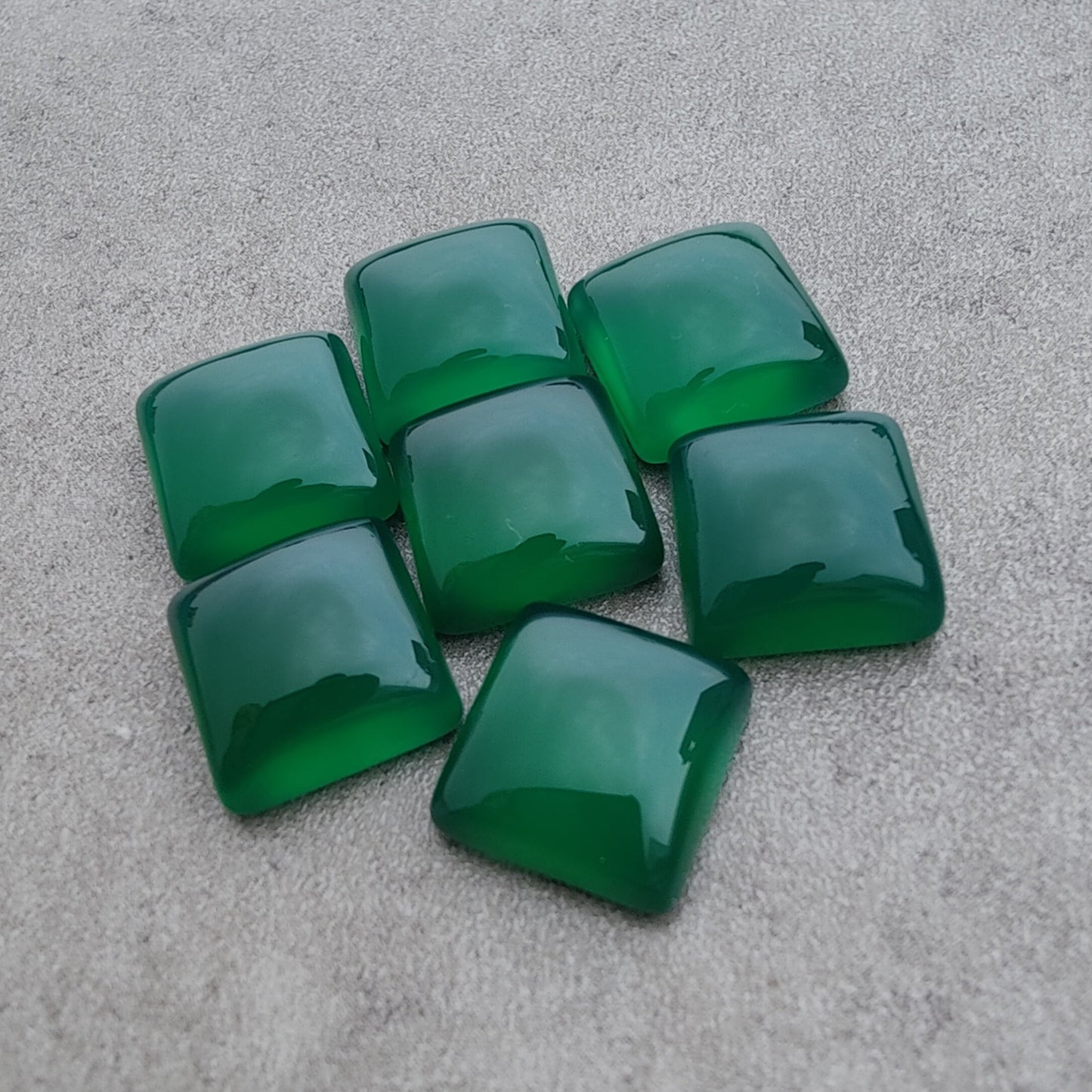 AAA+ QUALITY NATURAL GREEN ONYX SQUARE SHAPE CABOCHOM FLAT BACK CALIBRATED GEMSTONES, ALL SIZES AVAILABLE