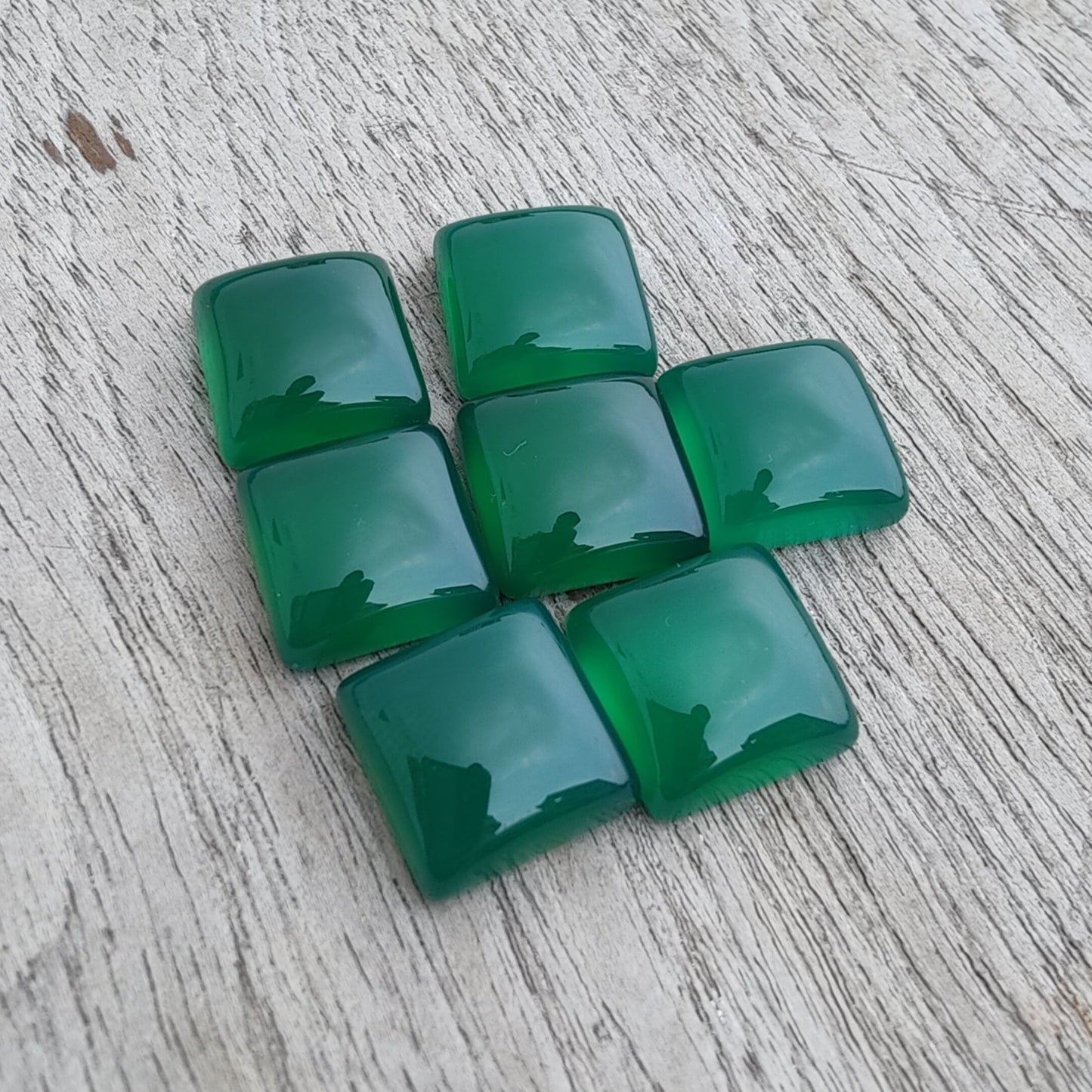 AAA+ QUALITY NATURAL GREEN ONYX SQUARE SHAPE CABOCHOM FLAT BACK CALIBRATED GEMSTONES, ALL SIZES AVAILABLE