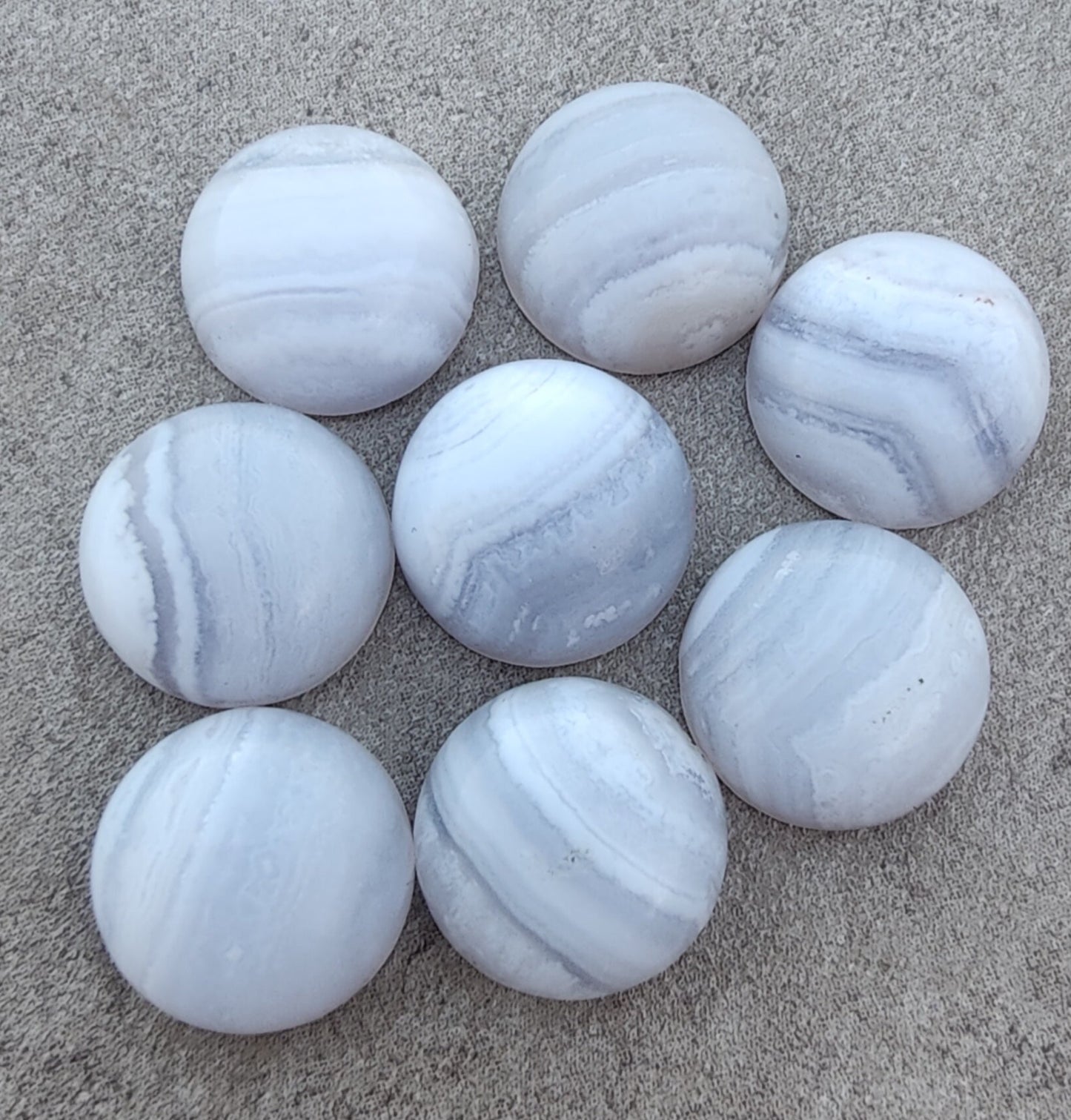 AAA+ QUALITY NATURAL BLUE LACE AGATE ROUND SHAPE CABOCHON FLAT BACK CALIBRATED GEMSTONES, ALL SIZES AVAILABLE