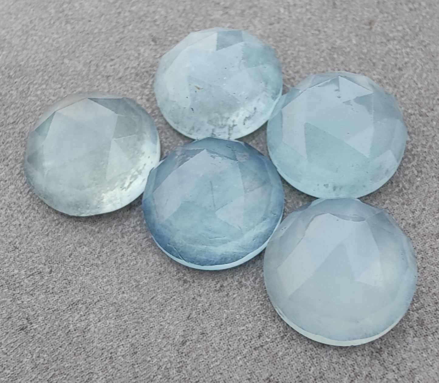 AAA+ QUALITY NATURAL PREHNITE ROUND SHAPE CHECKER CUT FLAT BACK CALIBRATED GEMSTONES, ALL SIZES AVAILABLE