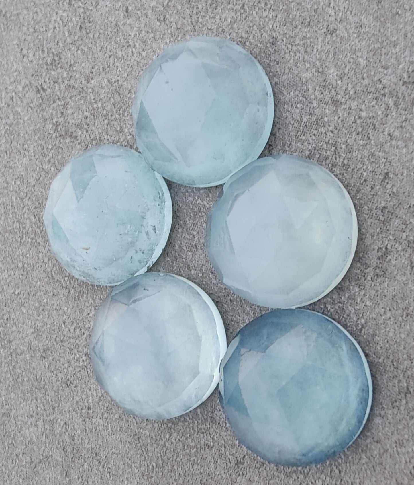 AAA+ QUALITY NATURAL PREHNITE ROUND SHAPE CHECKER CUT FLAT BACK CALIBRATED GEMSTONES, ALL SIZES AVAILABLE